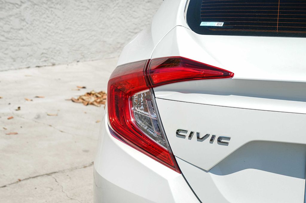 Thumbnail: 2020 Honda Civic - 6