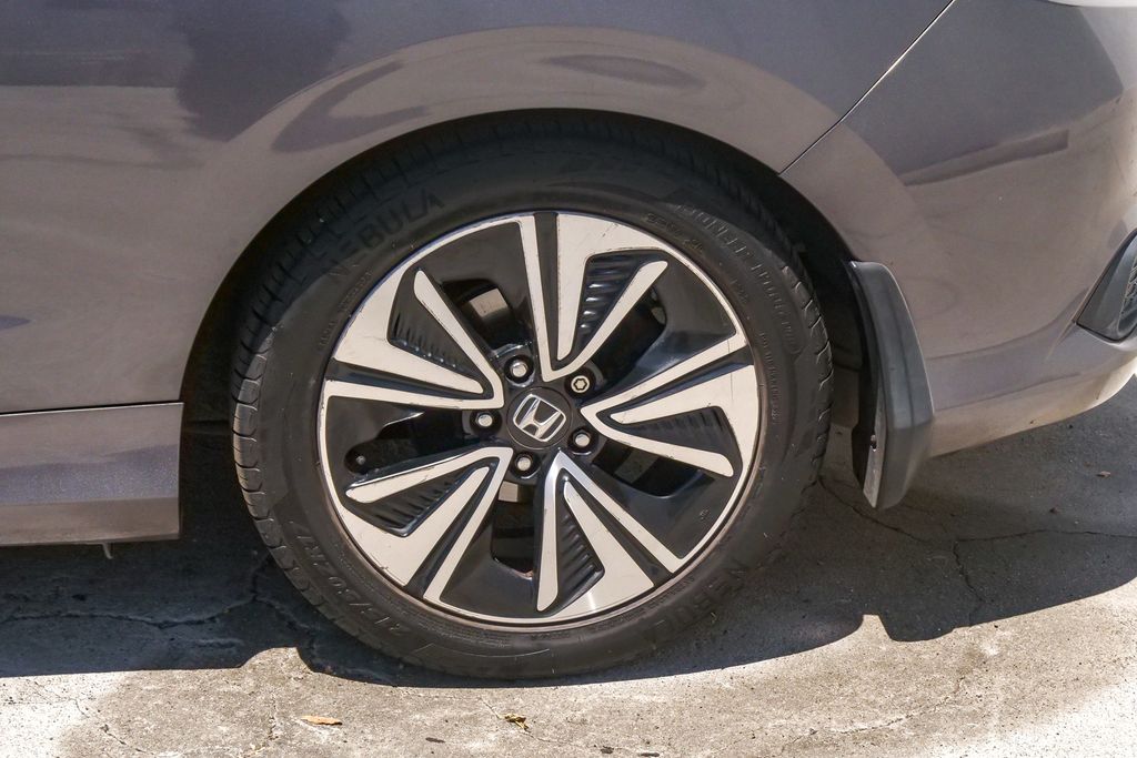 Thumbnail: 2016 Honda Civic - 10