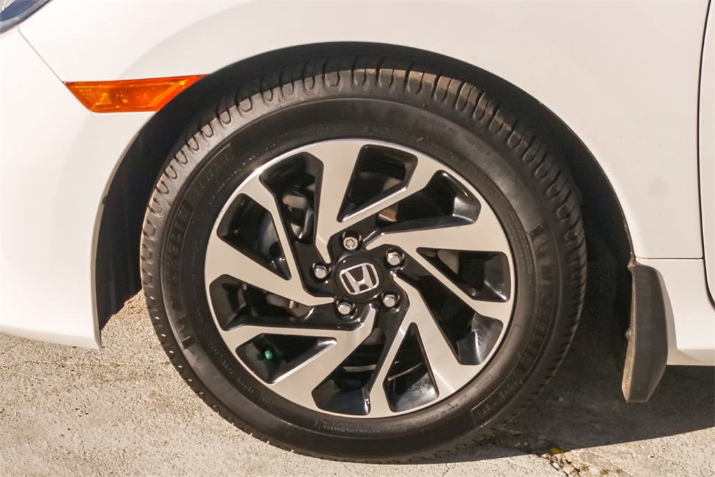 Thumbnail: 2018 Honda Civic - 18