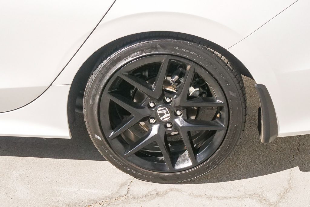 Thumbnail: 2024 Honda Civic - 18
