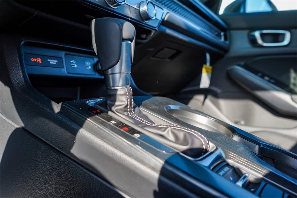 2025 Honda Civic Sport Touring 27