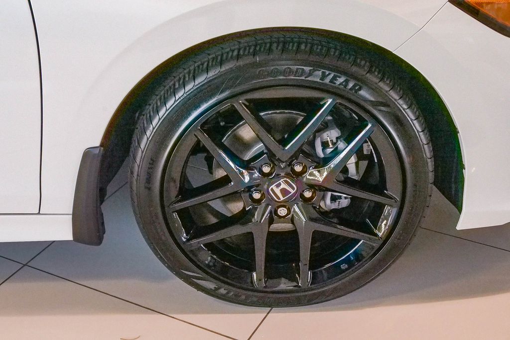 Thumbnail: 2026 Honda Civic - 6