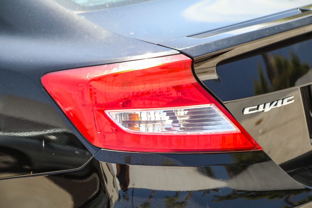 Thumbnail: 2012 Honda Civic - 10