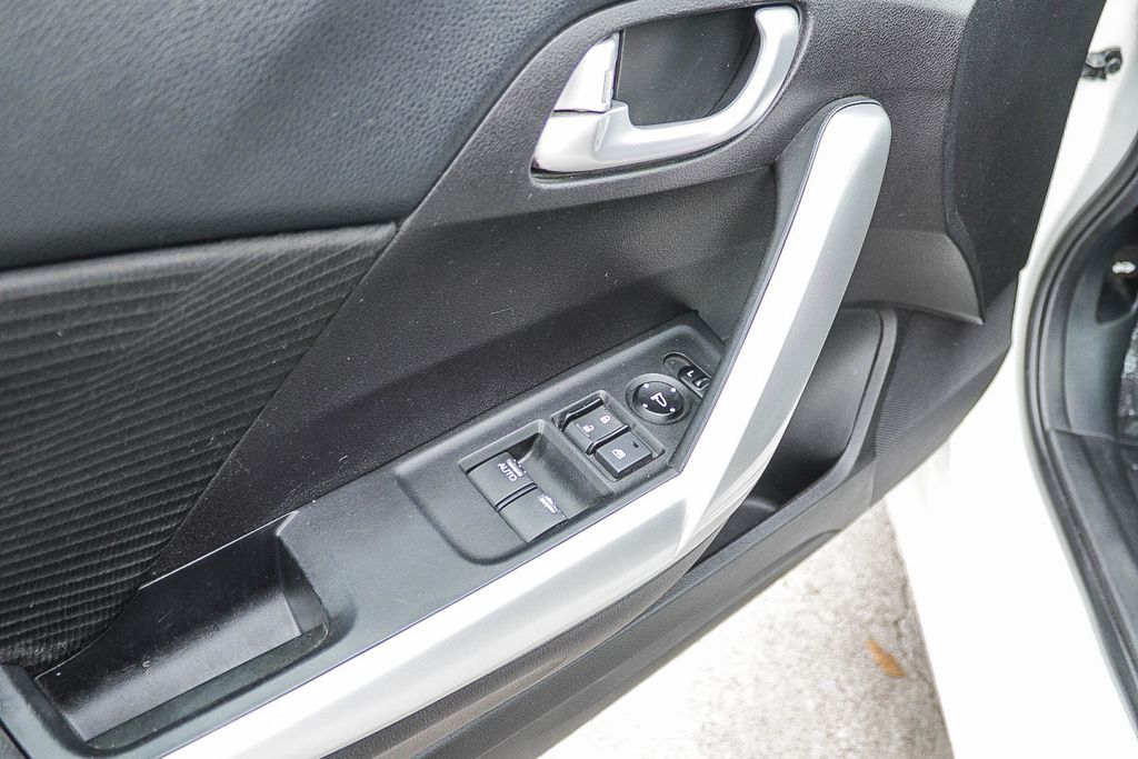 Thumbnail: 2015 Honda Civic - 26