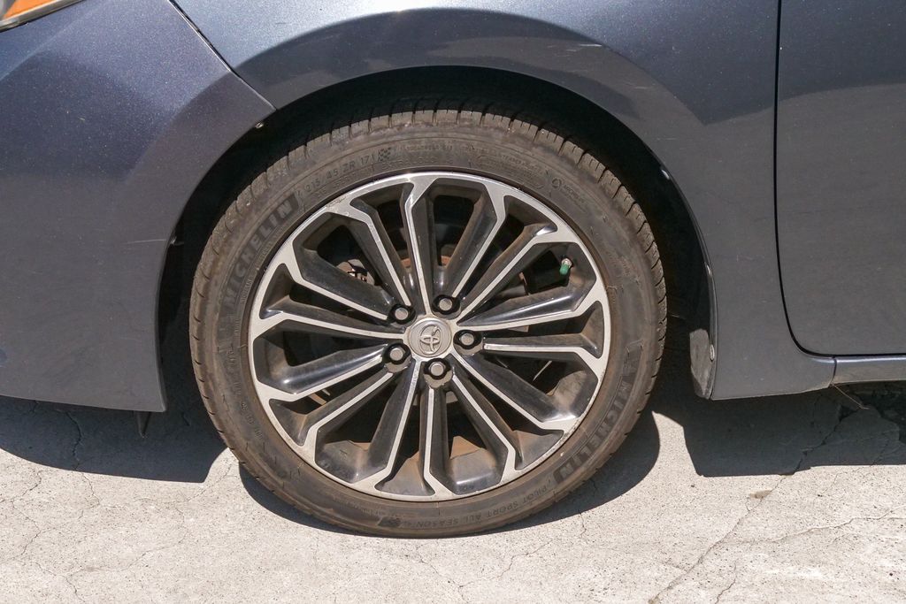 Thumbnail: 2016 Toyota Corolla - 6