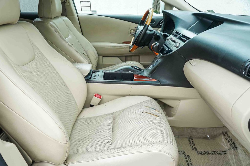 Thumbnail: 2010 Lexus RX - 9