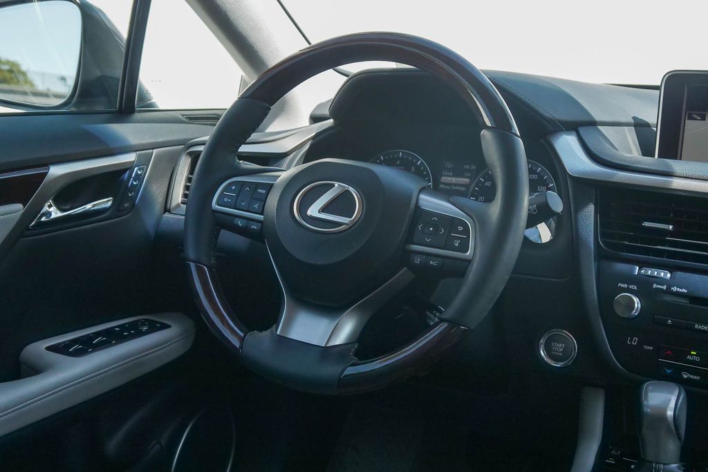 Thumbnail: 2016 Lexus RX - 12