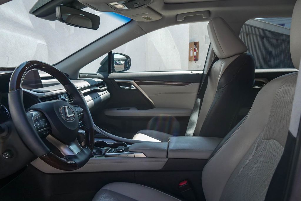 Thumbnail: 2016 Lexus RX - 10