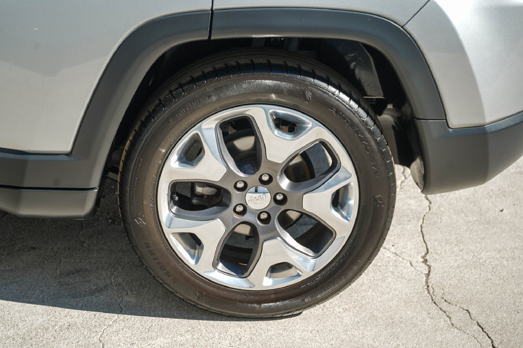 Thumbnail: 2021 Jeep Compass - 22
