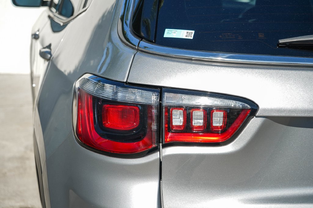 Thumbnail: 2021 Jeep Compass - 20