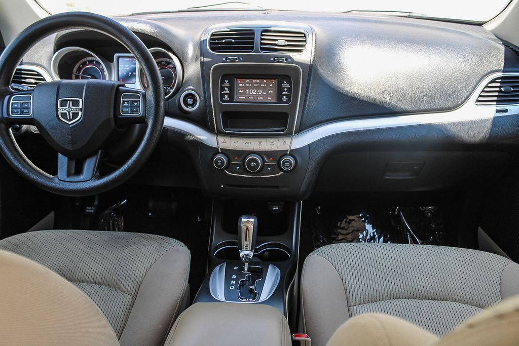 Thumbnail: 2019 Dodge Journey - 2