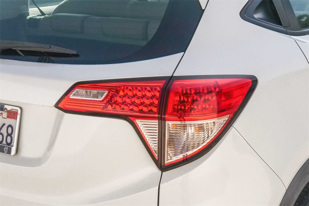 Thumbnail: 2016 Honda HR-V - 11