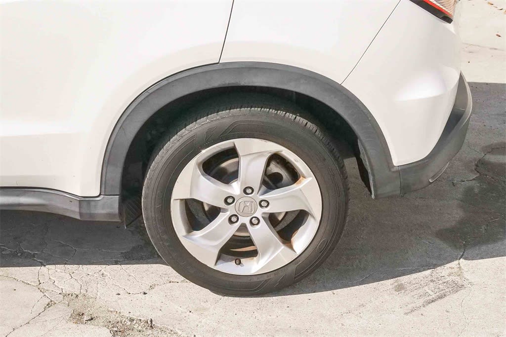 Thumbnail: 2016 Honda HR-V - 9