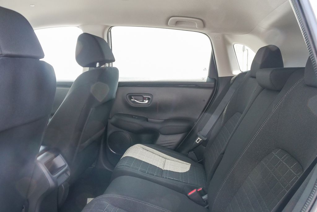 Thumbnail: 2027 Honda HR-V - 11