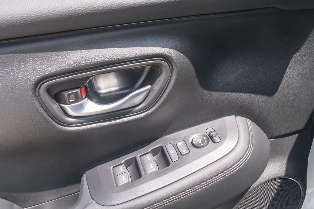 Thumbnail: 2027 Honda HR-V - 21