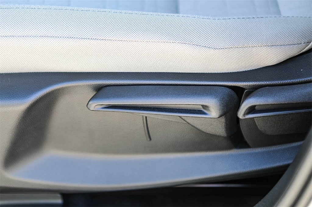 2025 Honda HR-V LX 19