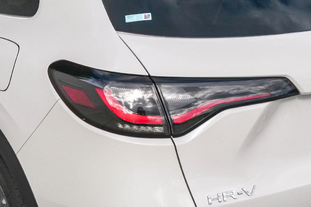 Thumbnail: 2027 Honda HR-V - 21