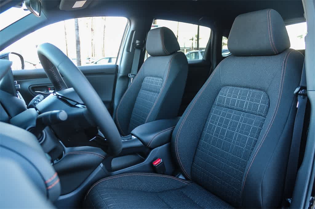 2025 Honda HR-V Sport 10