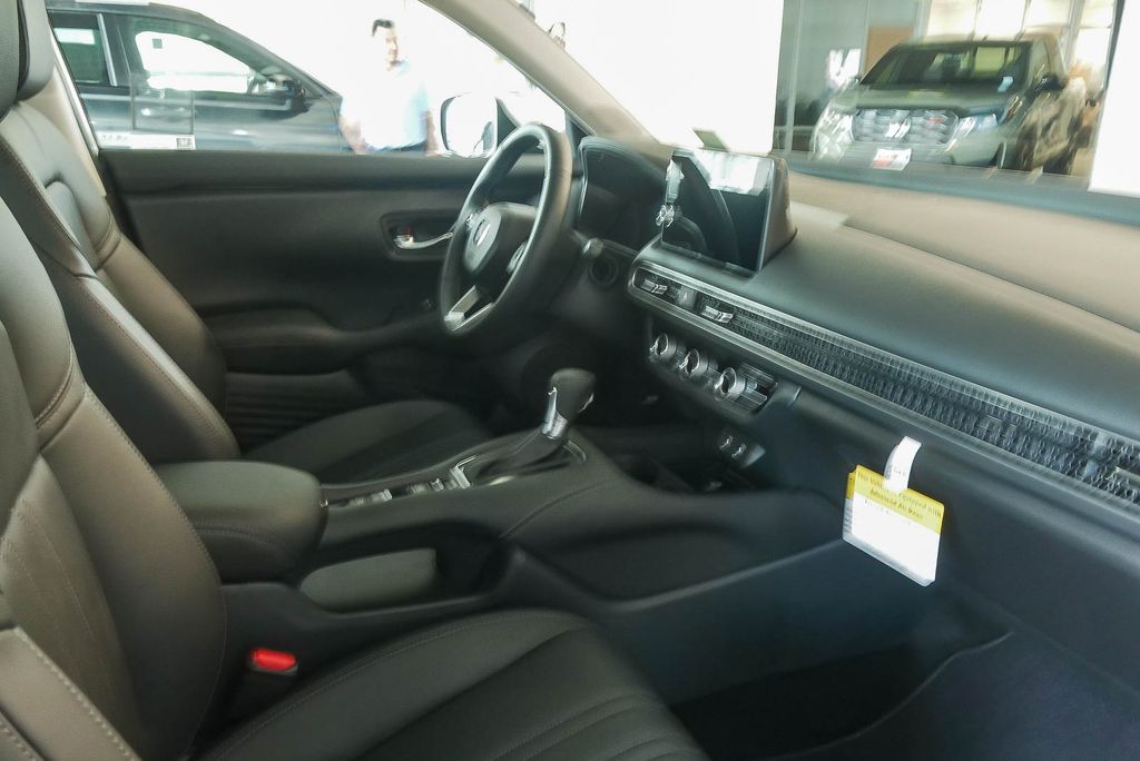 Thumbnail: 2027 Honda HR-V - 5