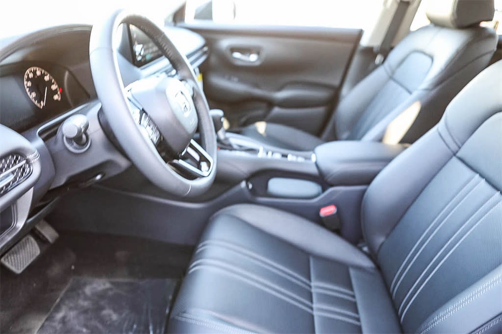 2025 Honda HR-V EX-L 11