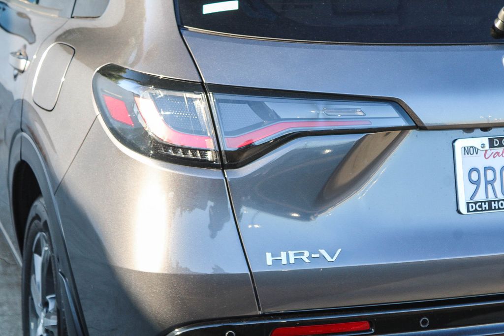 Thumbnail: 2025 Honda HR-V - 21