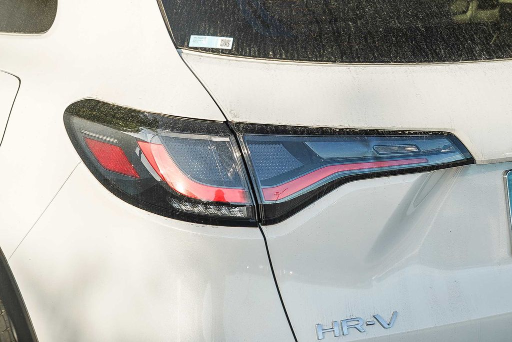 Thumbnail: 2027 Honda HR-V - 19