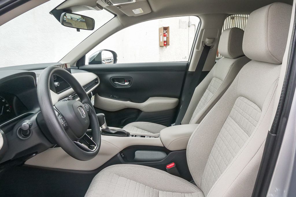 Thumbnail: 2026 Honda HR-V - 10