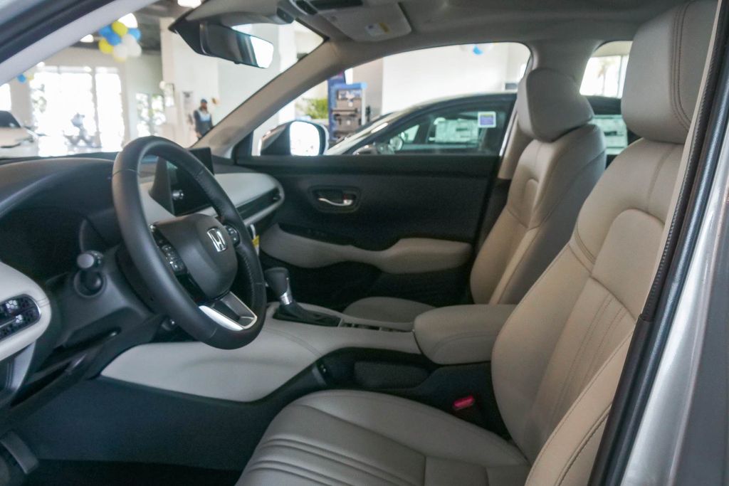 Thumbnail: 2027 Honda HR-V - 8