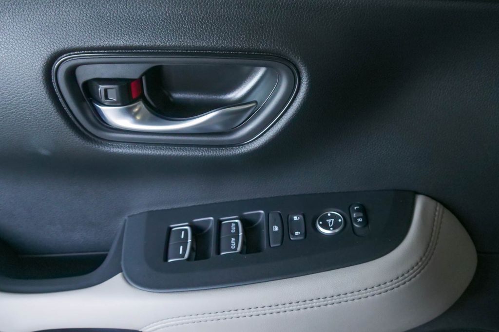 Thumbnail: 2027 Honda HR-V - 19