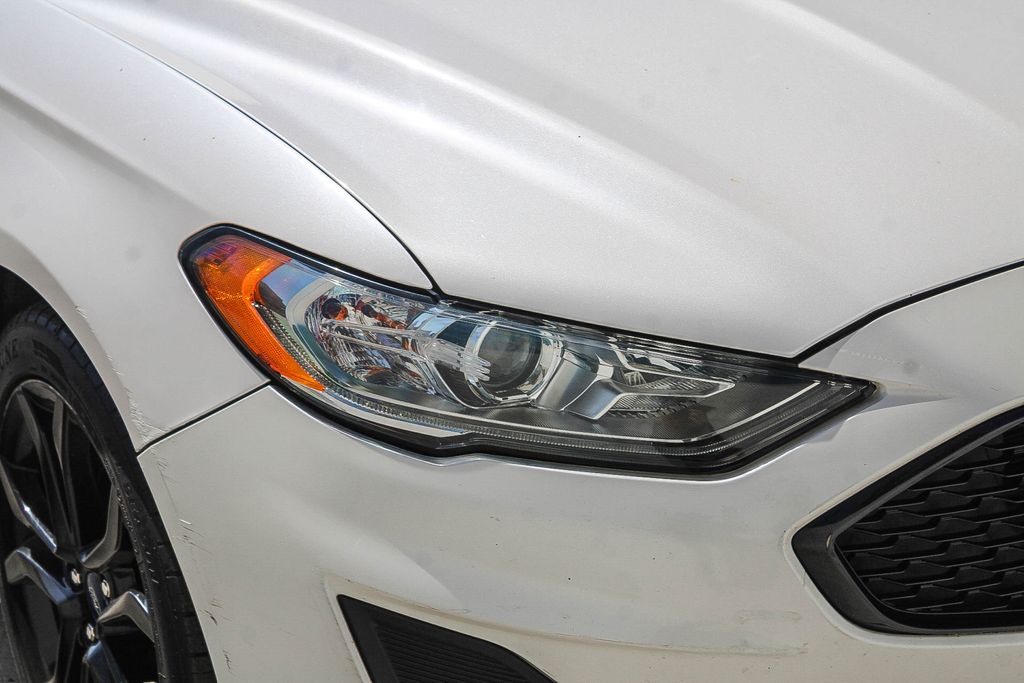 Thumbnail: 2020 Ford Fusion - 12