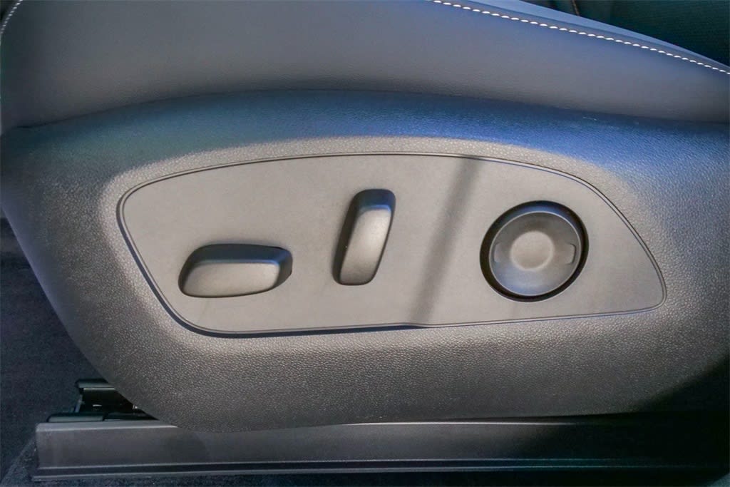 2024 Honda Prologue Elite 19