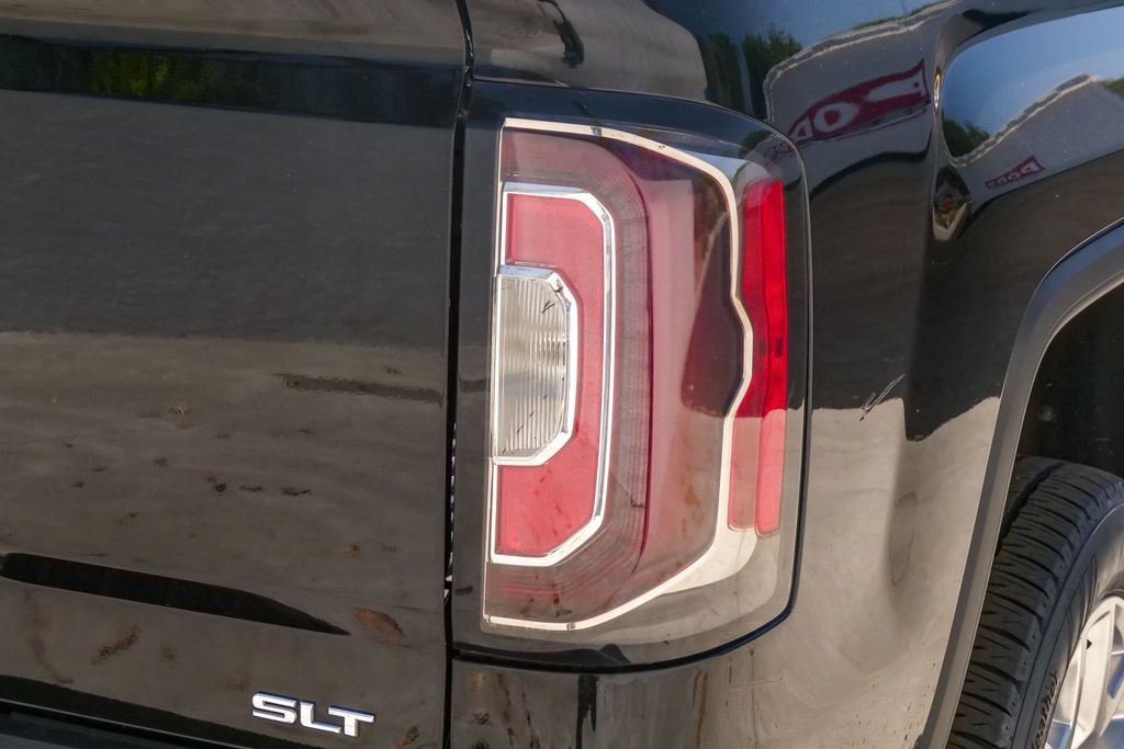 Thumbnail: 2018 GMC Sierra 1500 - 12