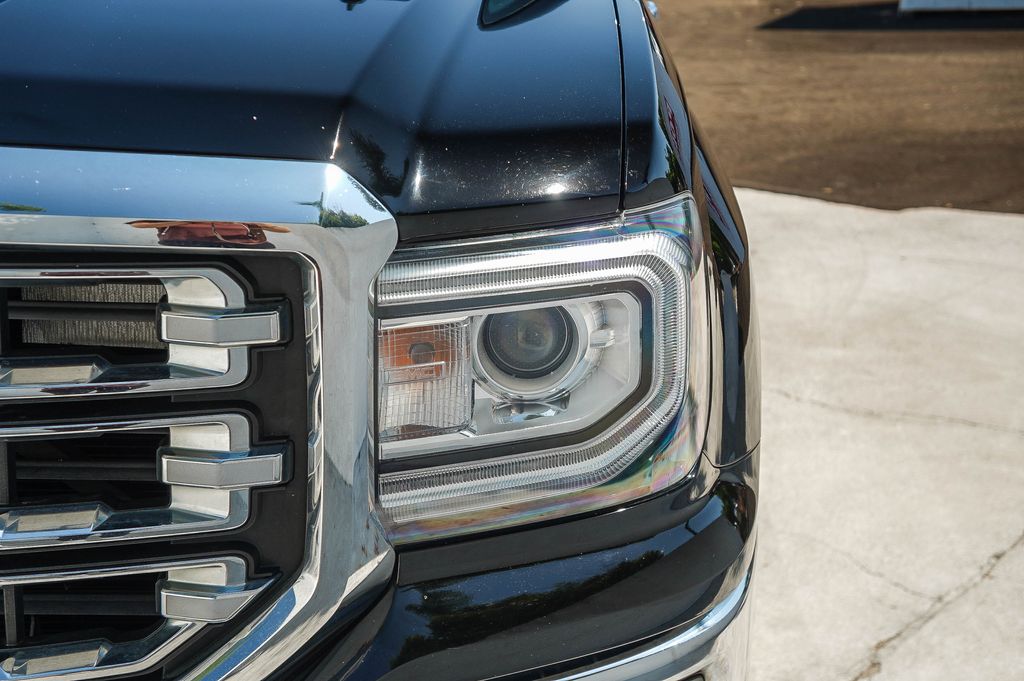 Thumbnail: 2018 GMC Sierra 1500 - 18