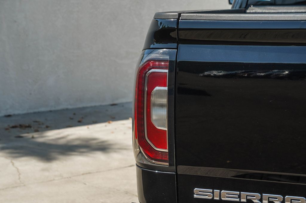 Thumbnail: 2018 GMC Sierra 1500 - 6