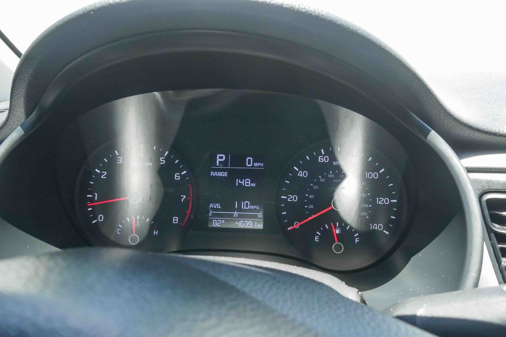 Thumbnail: 2023 Kia Rio - 14