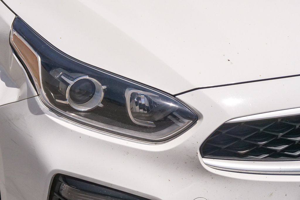 Thumbnail: 2019 Kia Forte - 9