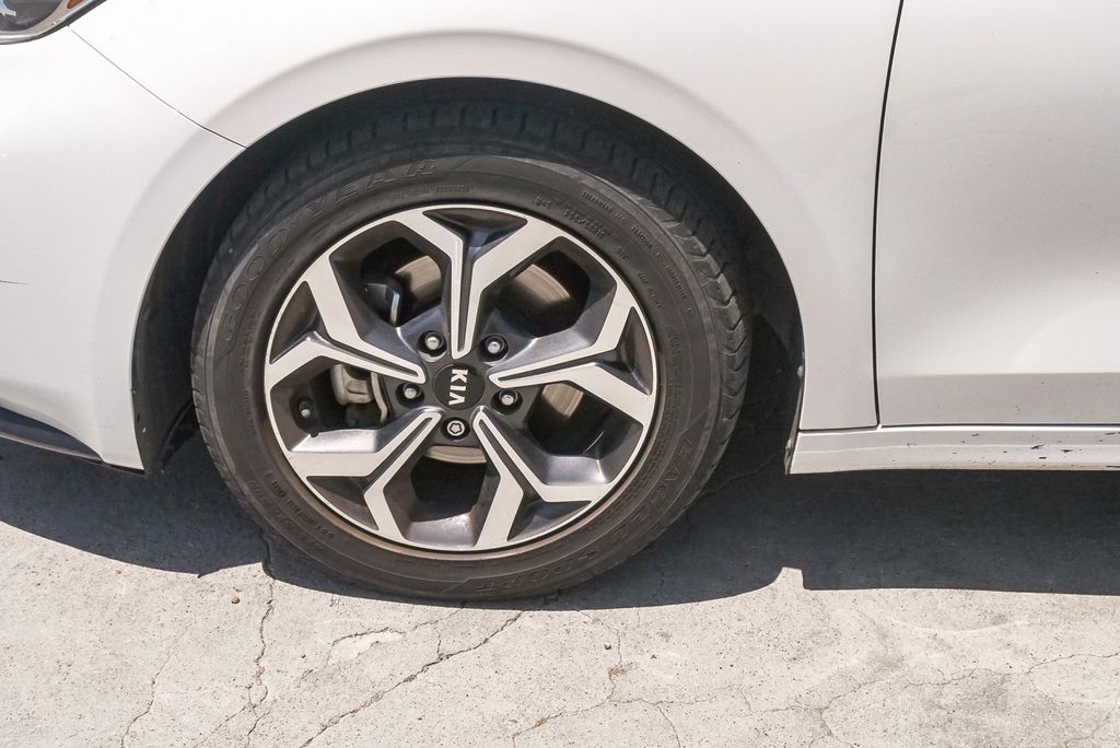 Thumbnail: 2019 Kia Forte - 6