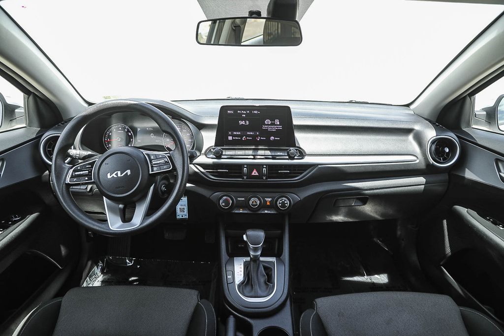Thumbnail: 2024 Kia Forte - 2