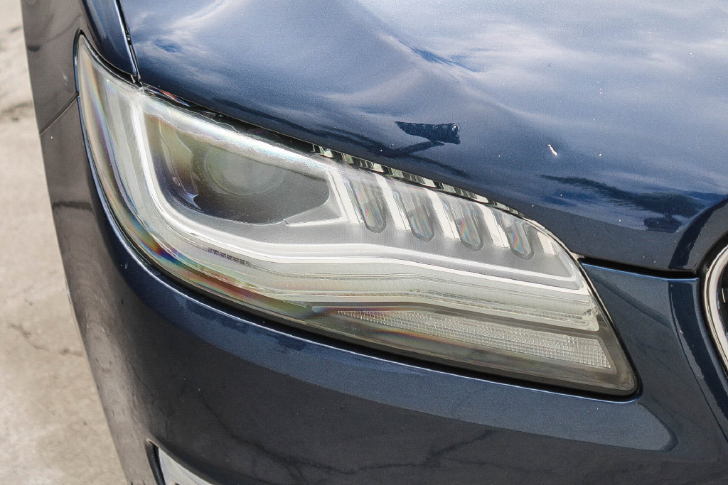 Thumbnail: 2017 Lincoln MKZ - 10