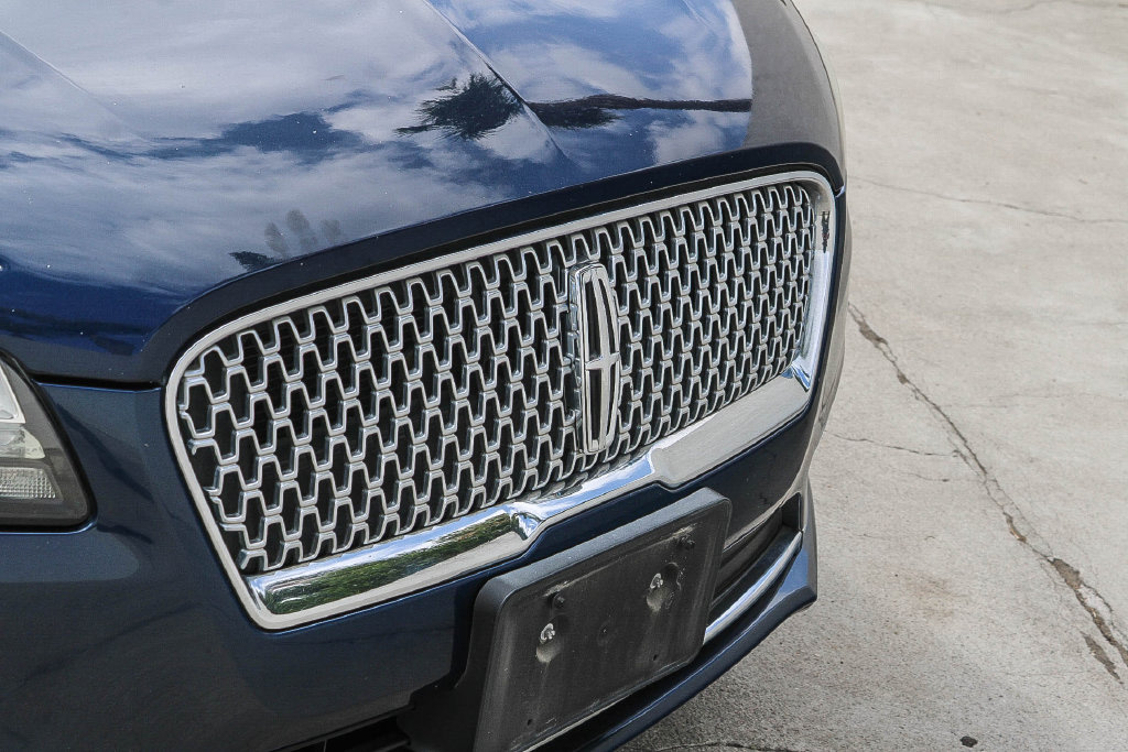 Thumbnail: 2017 Lincoln MKZ - 11