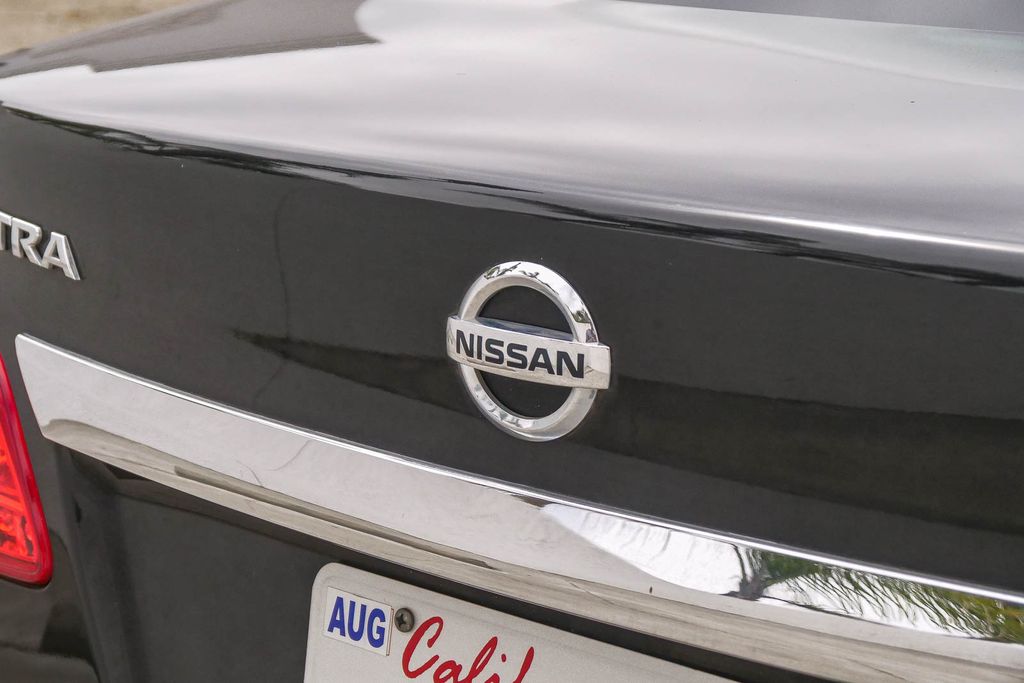 Thumbnail: 2014 Nissan Sentra - 5