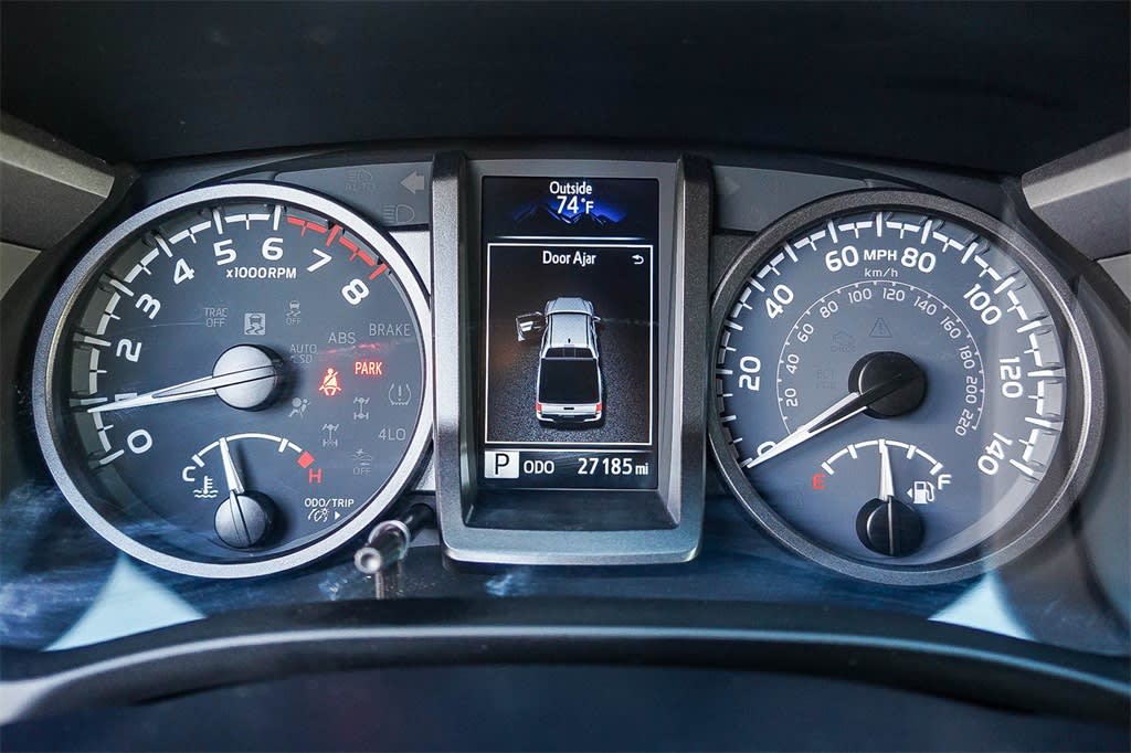 Thumbnail: 2023 Toyota Tacoma - 15