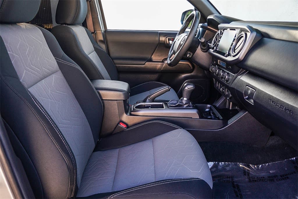 Thumbnail: 2023 Toyota Tacoma - 10