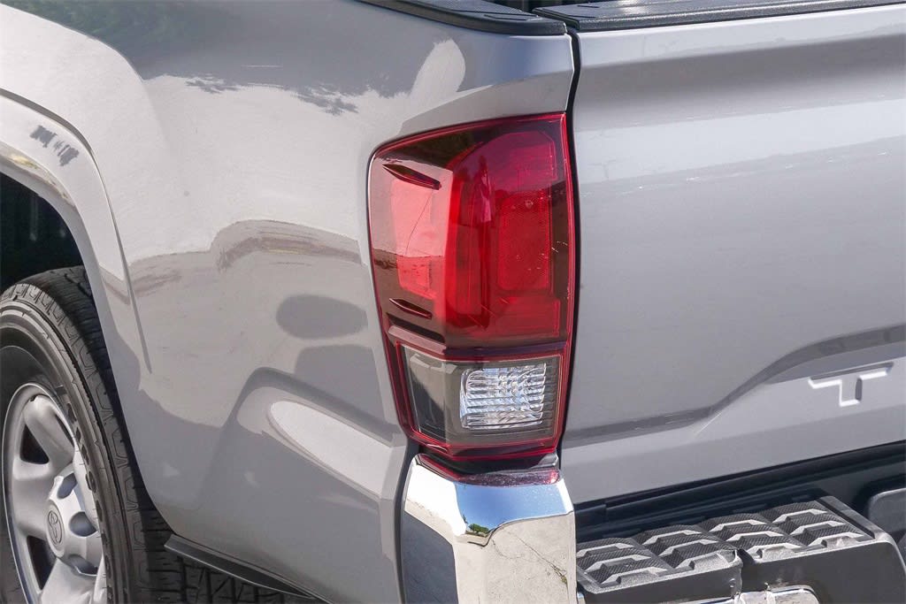 Thumbnail: 2021 Toyota Tacoma - 22