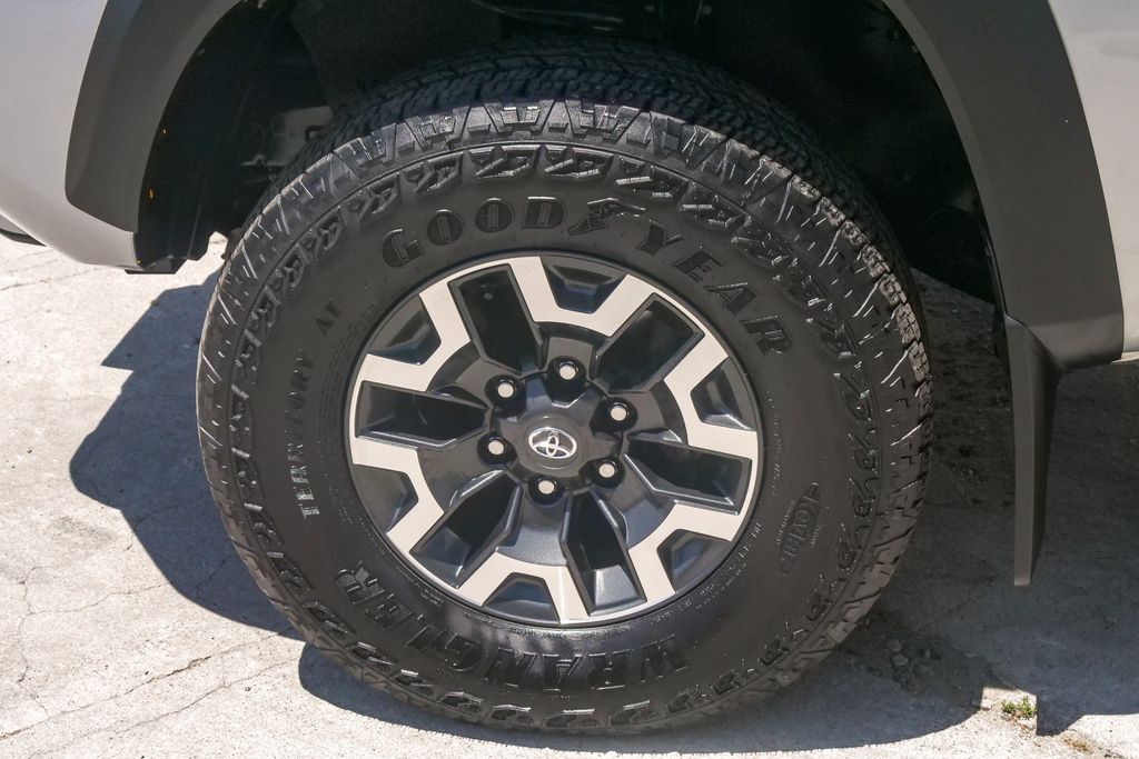Thumbnail: 2023 Toyota Tacoma - 6