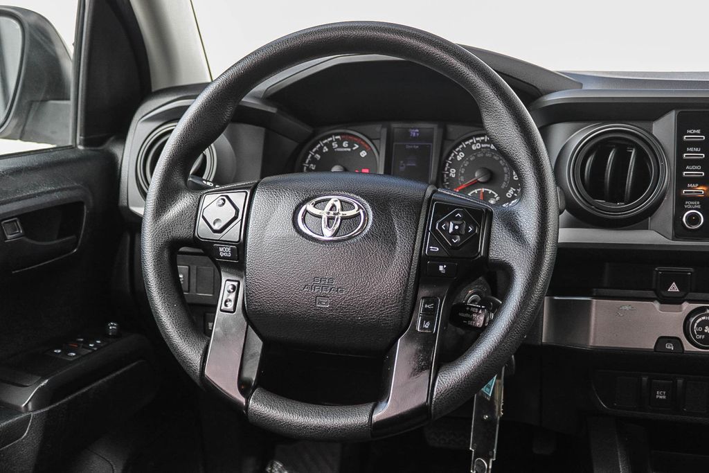 Thumbnail: 2022 Toyota Tacoma - 12