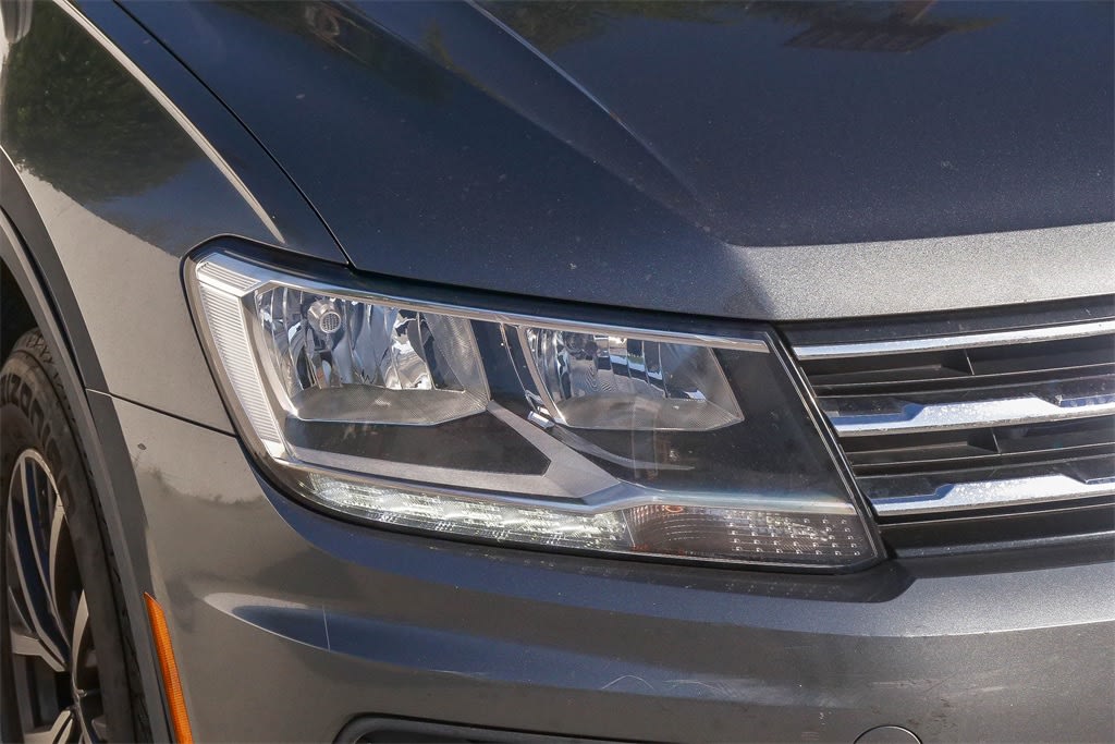 Thumbnail: 2018 Volkswagen Tiguan - 9