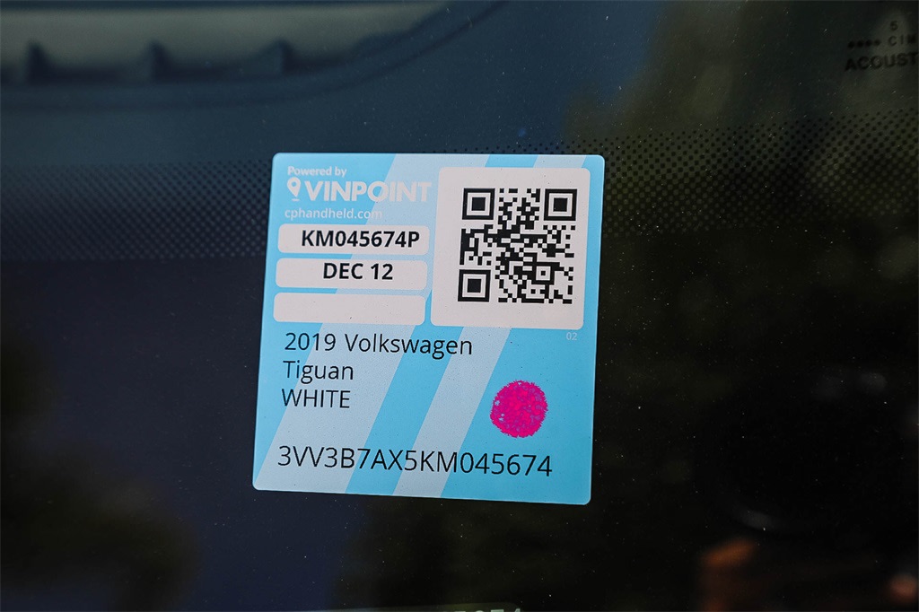 Thumbnail: 2019 Volkswagen Tiguan - 15