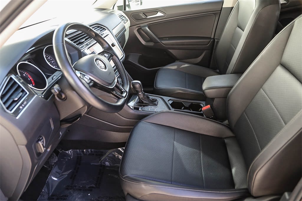 Thumbnail: 2019 Volkswagen Tiguan - 9