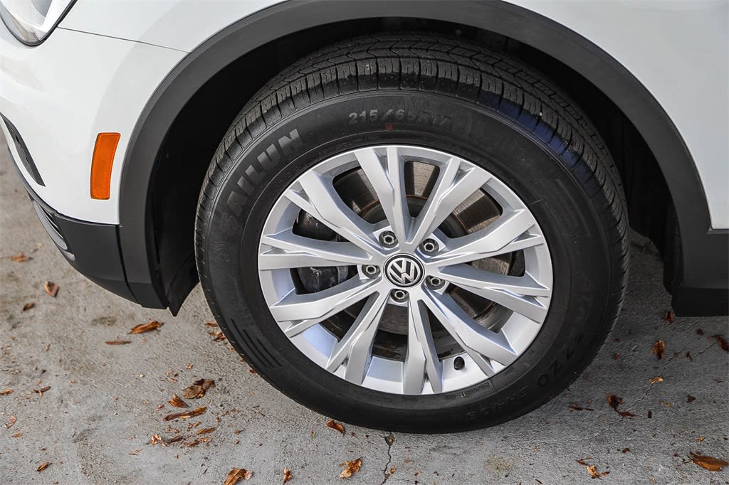Thumbnail: 2019 Volkswagen Tiguan - 6